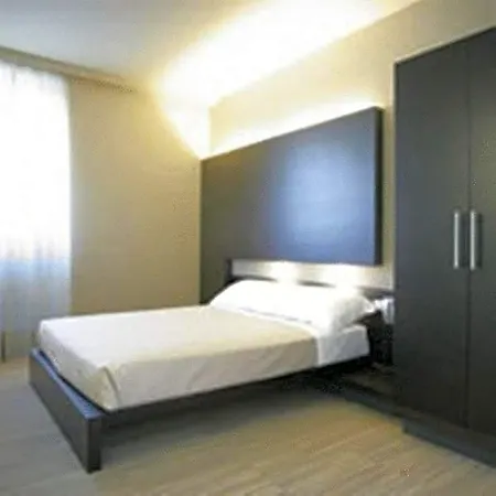 Art Hotel 3*