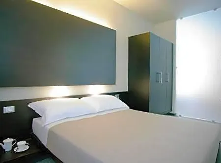 Art Hotel 3*