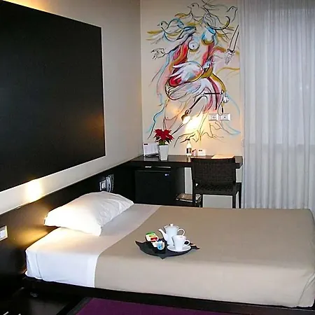 Hotel Art 3*