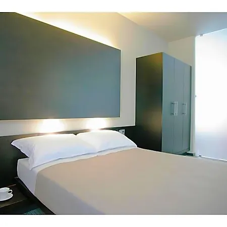 Hotel Art 3*