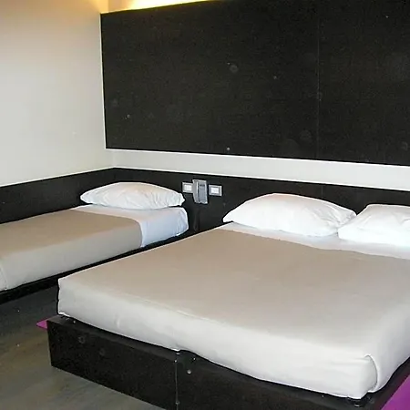 Art Hotel 3*