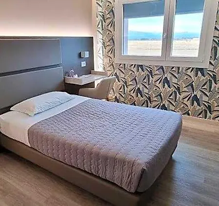 Art Hotel 3*
