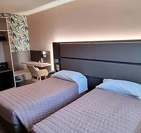 Art Hotel 3*