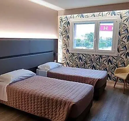 Art Hotel 3*