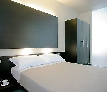 Art Hotel 3*